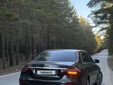Mercedes-Benz E 200 2022 года за 20 000 000 тг. в Астана – фото 2