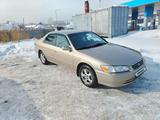 Toyota Camry 2001 годаүшін4 500 000 тг. в Усть-Каменогорск – фото 3