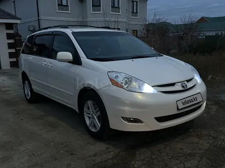 Toyota Sienna 2007 года за 7 500 000 тг. в Атырау – фото 3