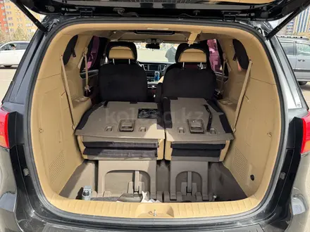Kia Carnival 2019 года за 12 300 000 тг. в Астана – фото 13