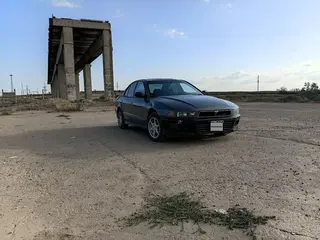 Mitsubishi Galant
