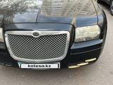 Chrysler 300C 2005 года за 3 500 000 тг. в Астана