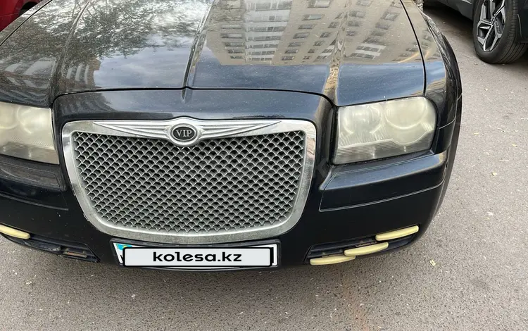 Chrysler 300C 2005 годаүшін3 500 000 тг. в Астана