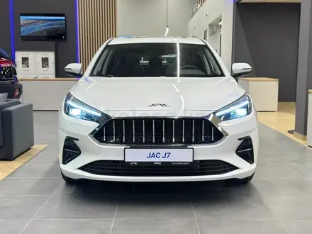 JAC J7 Comfort Plus 2025 года за 6 490 000 тг. в Алматы – фото 2