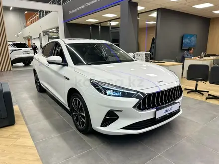 JAC J7 Comfort Plus 2025 года за 6 490 000 тг. в Алматы – фото 3