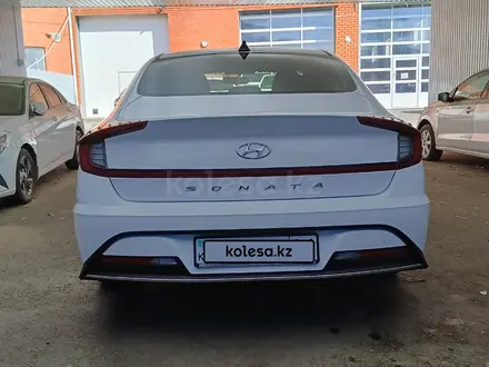 Hyundai Sonata 2023 года за 9 084 425 тг. в Актобе – фото 6