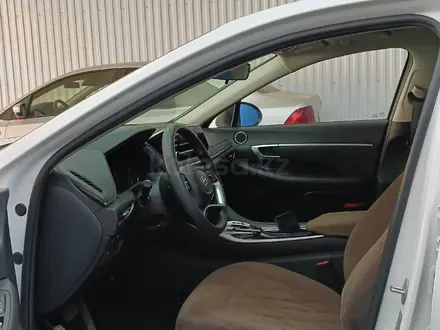 Hyundai Sonata 2023 года за 9 084 425 тг. в Актобе – фото 8