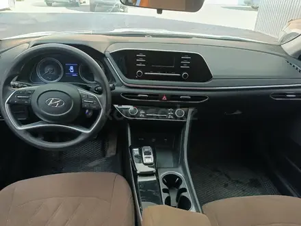 Hyundai Sonata 2023 года за 9 084 425 тг. в Актобе – фото 10