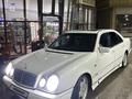 Mercedes-Benz E 320 1998 годаfor4 500 000 тг. в Алматы – фото 4