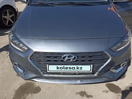 Hyundai Solaris 2019 года за 7 000 000 тг. в Атырау – фото 14