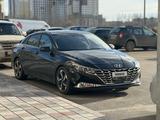 Hyundai Elantra 2021 годаfor11 200 000 тг. в Караганда