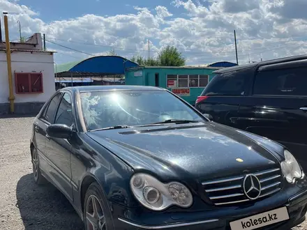 Mercedes-Benz C 320 2000 года за 3 250 000 тг. в Усть-Каменогорск – фото 11