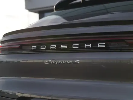 Porsche Cayenne Coupe S 2025 года за 99 900 000 тг. в Астана – фото 30