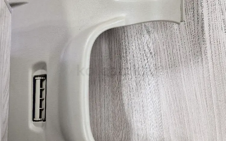 Пластик под торпеду lx 470 2003 за 20 000 тг. в Алматы