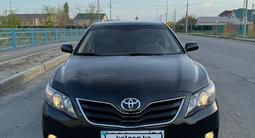 Toyota Camry 2010 года за 6 800 000 тг. в Атырау – фото 2