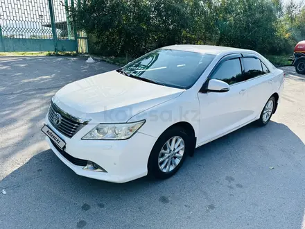 Toyota Camry 2014 года за 10 500 000 тг. в Алматы – фото 2