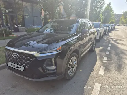 Hyundai Santa Fe 2019 года за 11 950 000 тг. в Алматы – фото 2