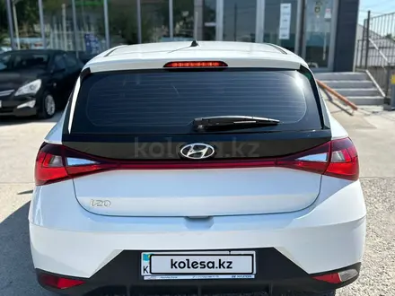 Hyundai i20 2023 года за 7 090 000 тг. в Шымкент – фото 4