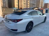 Lexus ES 250 2022 года за 29 000 000 тг. в Астана – фото 4