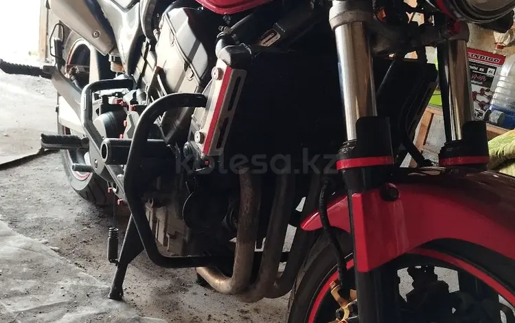Honda  CB 900F (Hornet) 2005 года за 2 800 000 тг. в Караганда