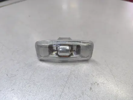 Повторитель поворот в крыло Nissan за 4 500 тг. в Алматы