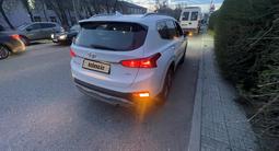 Hyundai Santa Fe 2020 года за 15 000 000 тг. в Алматы – фото 3