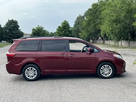 Toyota Sienna 2014 года за 14 000 000 тг. в Алматы – фото 6