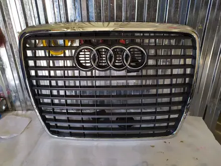 Решётка радиатора Audi a6 c6 рестайлинг за 60 000 тг. в Алматы