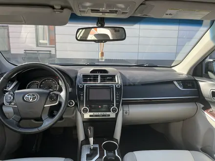 Toyota Camry 2013 года за 6 200 000 тг. в Атырау – фото 5