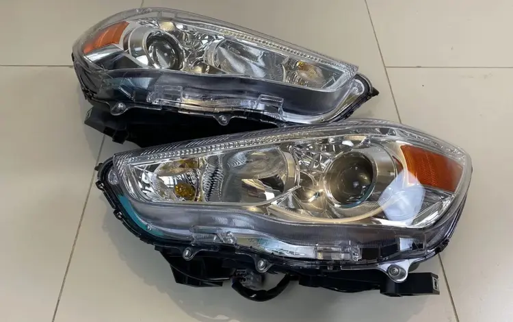 Передние фар на Mitsubishi за 30 000 тг. в Алматы