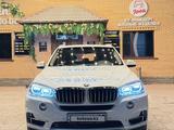 BMW X5 2016 года за 17 500 000 тг. в Уральск – фото 2