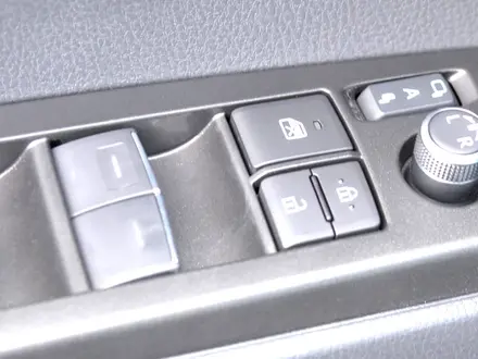 Toyota Camry Luxe 2026 года за 23 190 000 тг. в Шымкент – фото 21