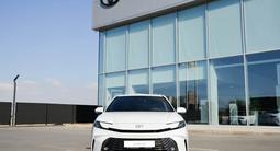 Toyota Camry Luxe 2026 года за 21 690 000 тг. в Шымкент – фото 5