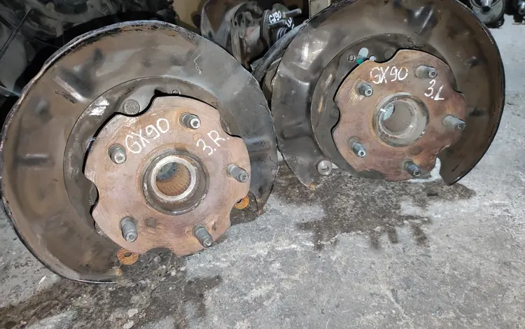 Задняя цапфа (ступица) от Toyota Mark 2. за 10 000 тг. в Астана