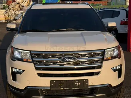 Ford Explorer 2018 года за 12 000 000 тг. в Алматы – фото 2