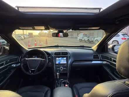 Ford Explorer 2018 года за 12 000 000 тг. в Алматы – фото 14