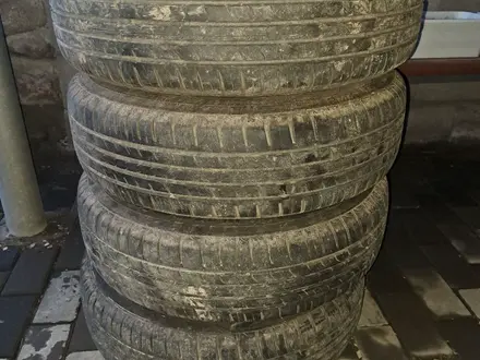 Комплект родных колёс от кобальт на железных дисках, состояние новое.үшін80 000 тг. в Алматы – фото 2