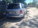 Kia Carnival 2002 годаүшін3 300 000 тг. в Алматы – фото 4