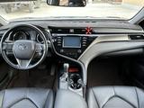 Toyota Camry 2019 года за 12 500 000 тг. в Кульсары – фото 5