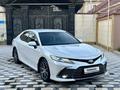 Toyota Camry 2021 года за 16 500 000 тг. в Шымкент – фото 3