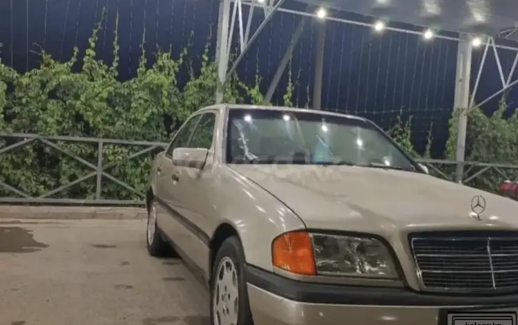 Mercedes-Benz C 180 1994 года за 1 950 000 тг. в Шымкент