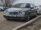 Mercedes-Benz E 230 1996 года за 3 000 000 тг. в Жезказган