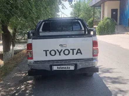 Toyota Hilux 2013 года за 10 500 000 тг. в Алматы – фото 2