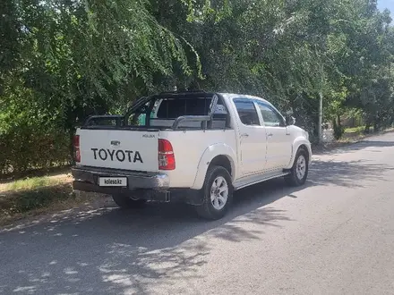 Toyota Hilux 2013 года за 10 500 000 тг. в Алматы