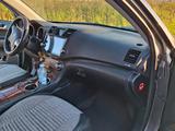 Toyota Highlander 2013 годаfor13 500 000 тг. в Петропавловск – фото 4