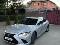 Lexus ES 250 2020 года за 22 000 000 тг. в Алматы