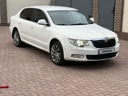 Skoda Superb 2012 года за 3 800 000 тг. в Алматы – фото 2