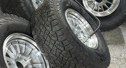 35.00/12.5 R17 Kumho Road Venture AT52, диски 9x17/6x139.7 D110.1 ET-25 за 950 000 тг. в Алматы