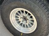 35.00/12.5 R17 Kumho Road Venture AT52, диски 9x17/6x139.7 D110.1 ET-25 за 950 000 тг. в Алматы – фото 2