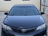 Toyota Camry 2012 годаfor7 100 000 тг. в Атырау – фото 2